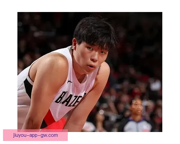 杨瀚森20分7篮板对决勇士旧将 混音未能逆转卫冕冠军遗憾失利